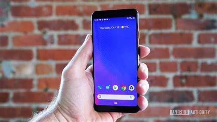 The Google Pixel 3 and 3 XL will get one final software update next year