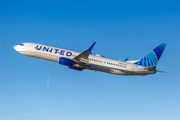 united airlines plane united airlines plane