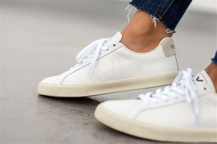 Veja esplar sneakers