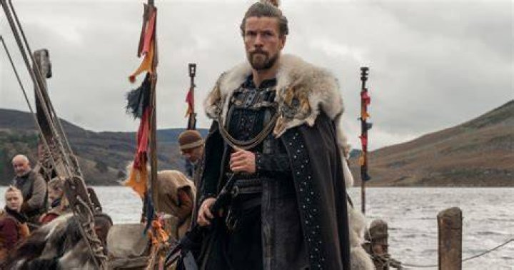vikings cast net worth salary vikings cast net worth salary