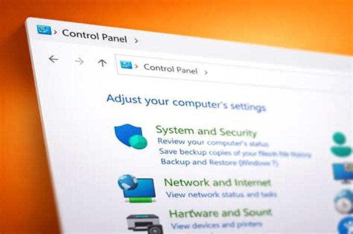 Windows 10 keeps resetting default browser [Solved]