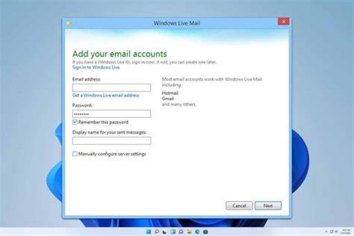 Windows Live Mail display name