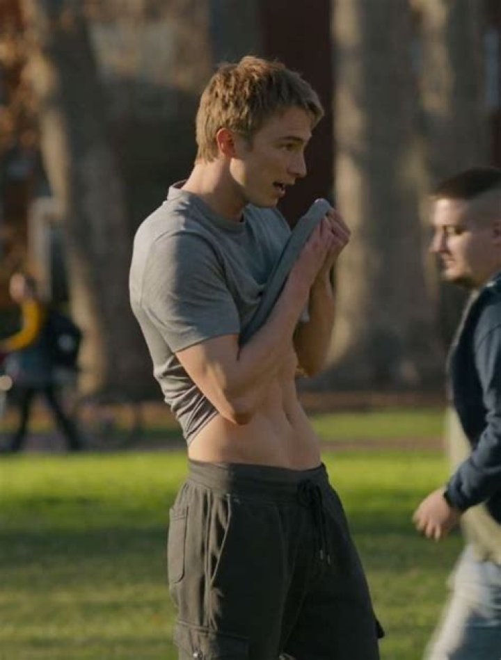 zach maclaren Hottest guy ever, Hot actors, Drew starkey shirtless